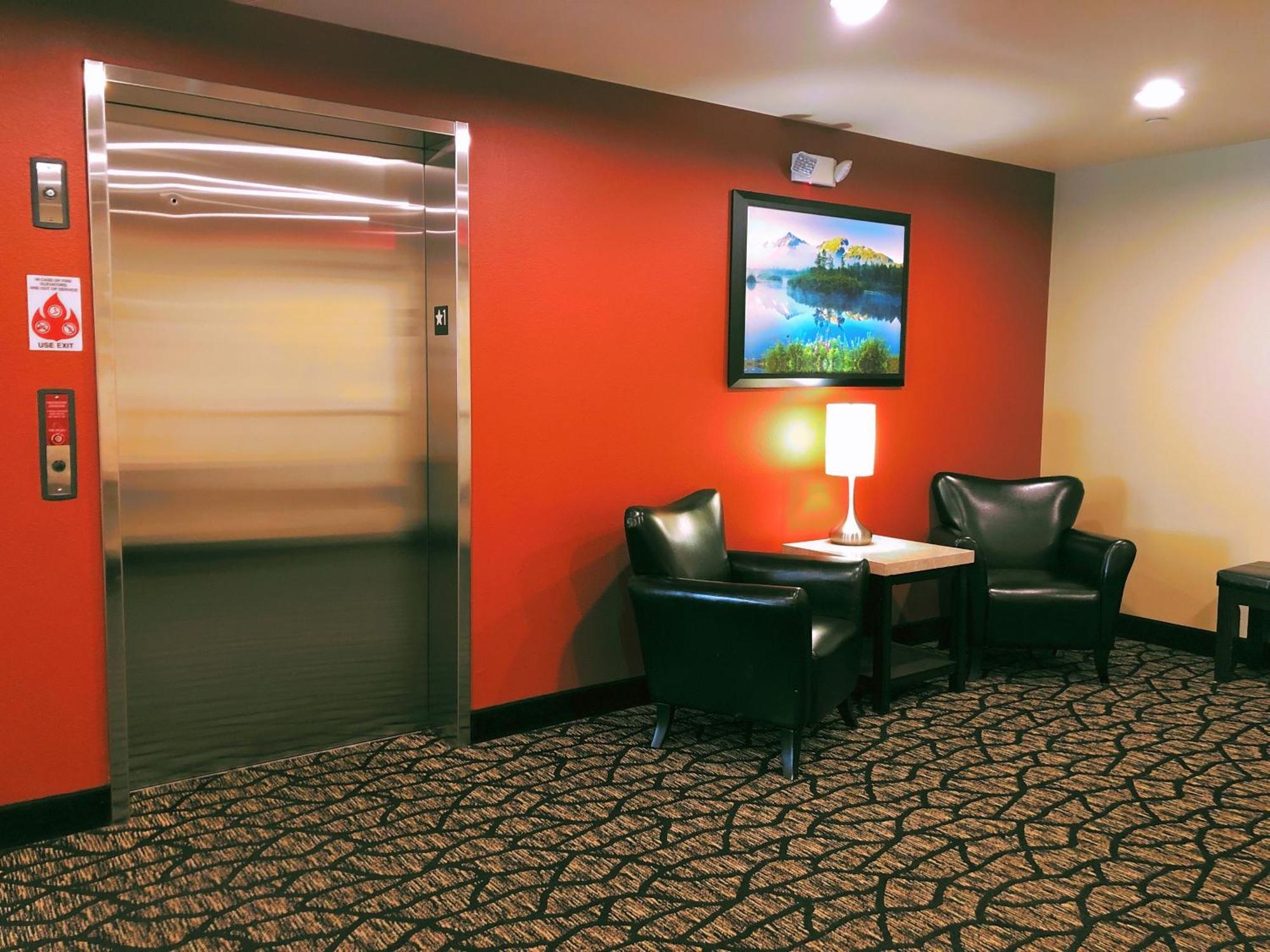 Aspen Suites Hotel Juneau Exterior photo