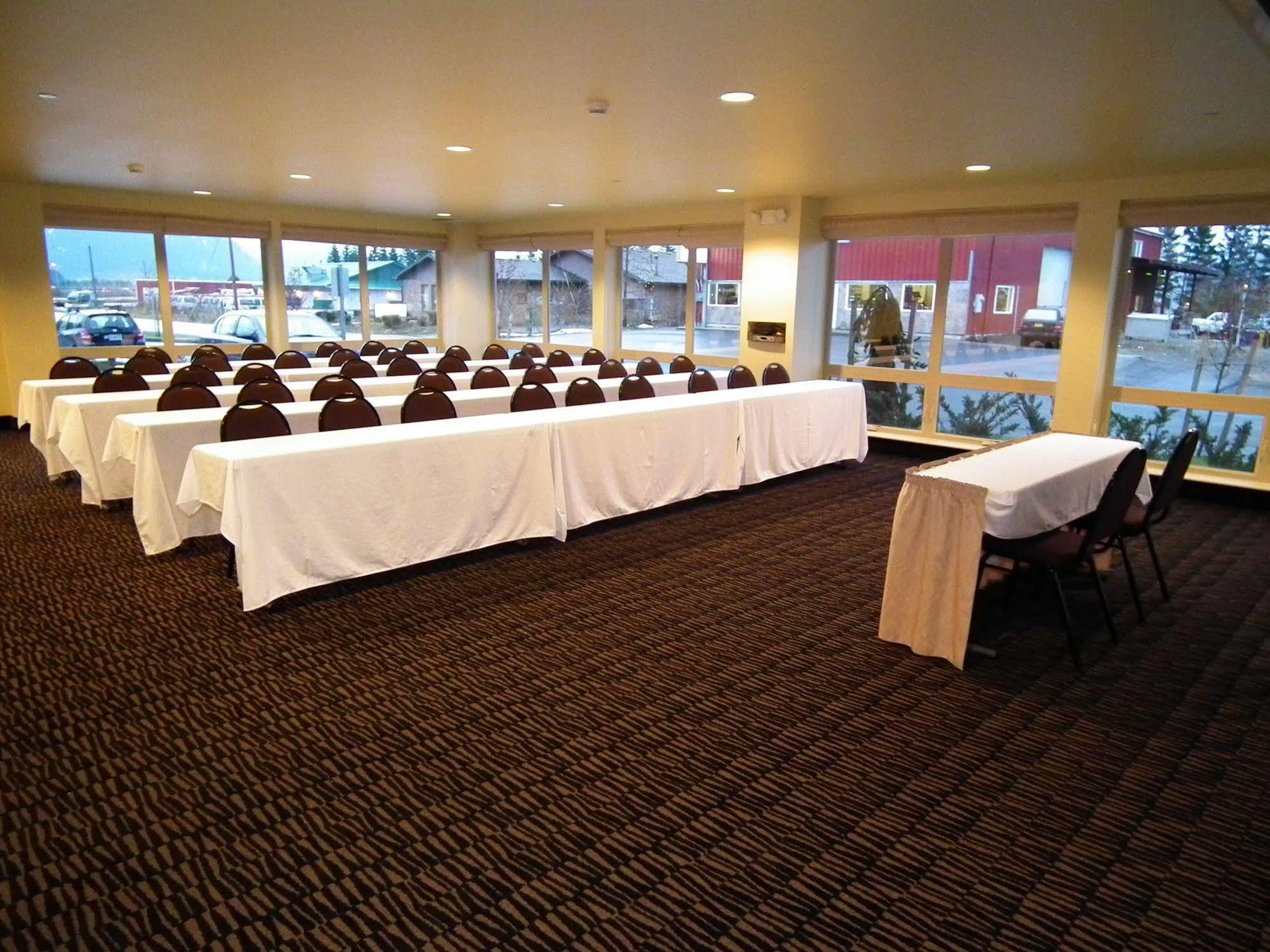 Aspen Suites Hotel Juneau Exterior photo